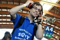 0032HAMRADIO2015